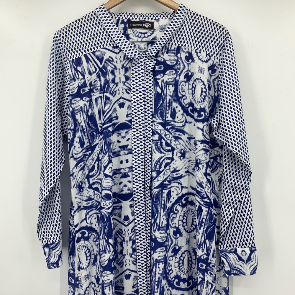 NWT-Wahat Al Jalabiya Blue and White Dress